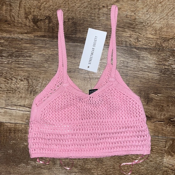 NWT STREETWEAR SOCIETY Cute Pink Crochet/Knitted Crop Top - Picture 11 of 15
